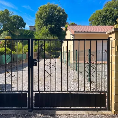 Vakantiehuis Charmante Avec Piscine Privee A Saint-sernin